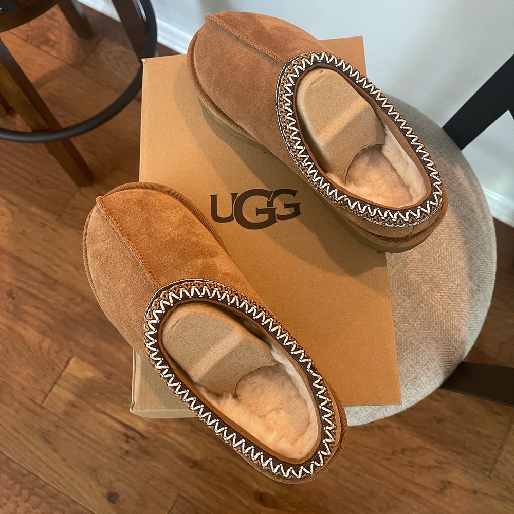 NEW Ugg Tasman women’s size 7